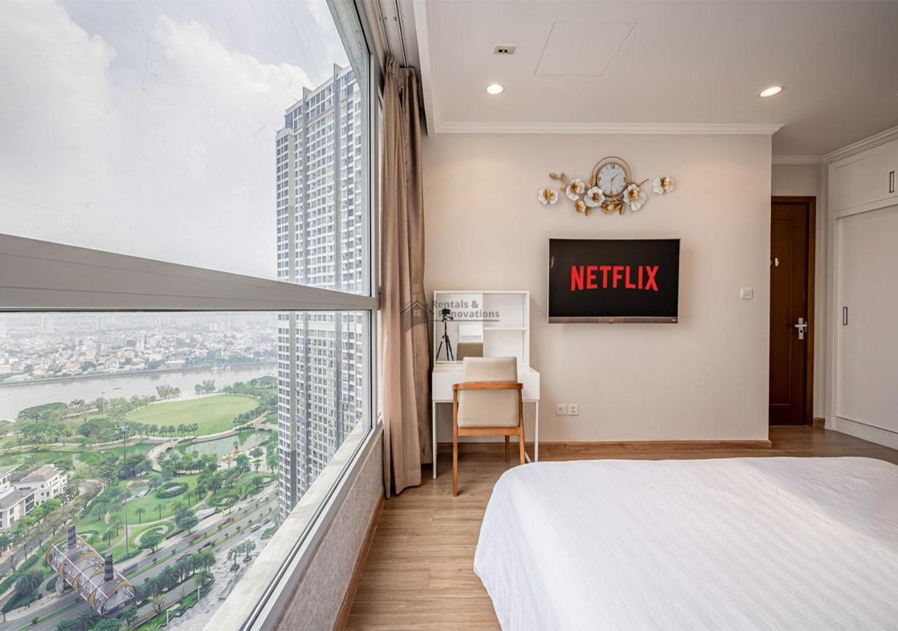 The Landmark Luxury Vinhomes - The Buildings Nearby Landmark 81 Căn hộ